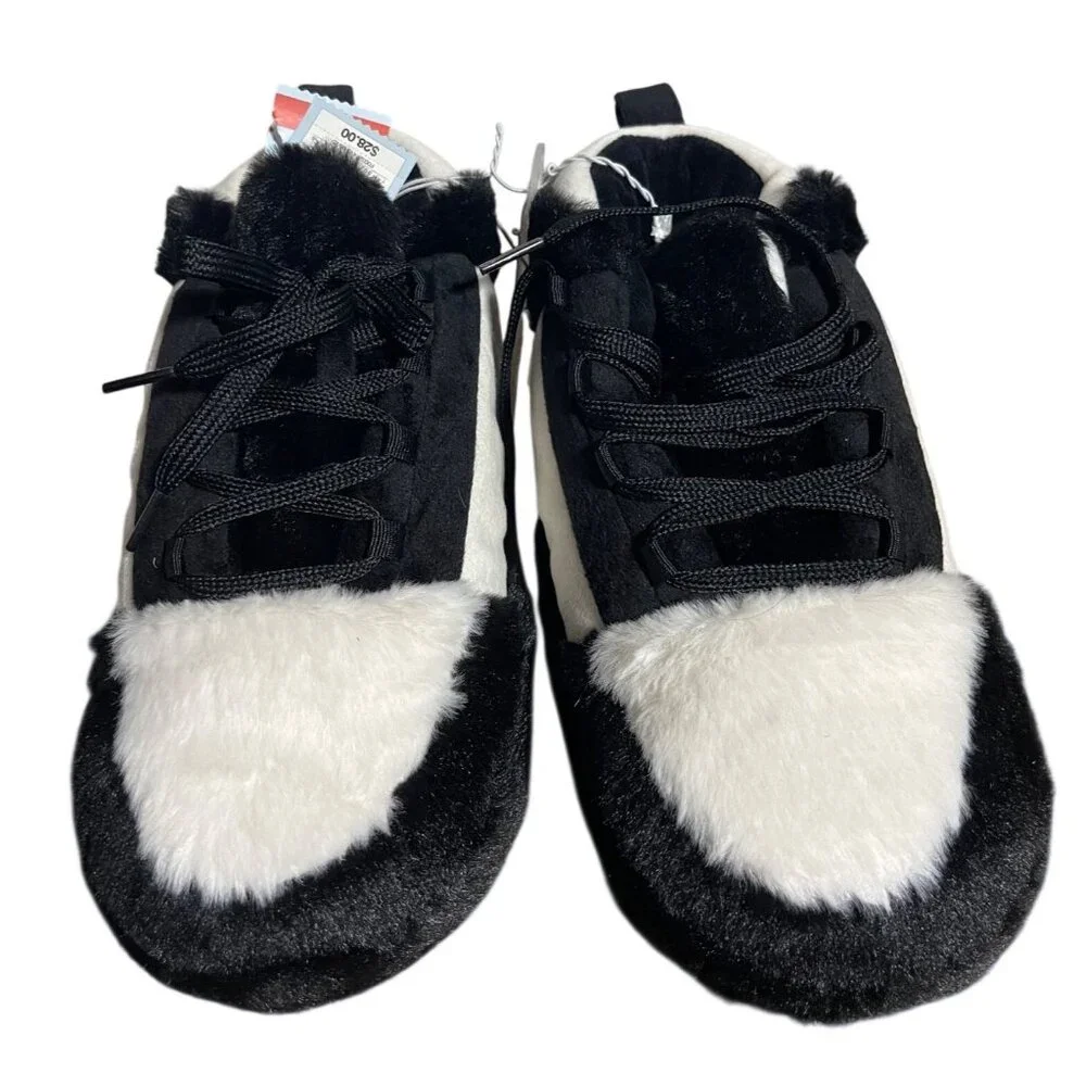Cat & Jack Big Kids Journey Sneaker Slippers Size 4-5 Black White Plush Lace Up